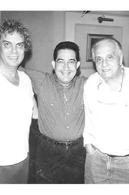 Foto-Arquivo (1996): comigo os atores Hilton Have e o já saudoso Jorge Dória (em Franca)